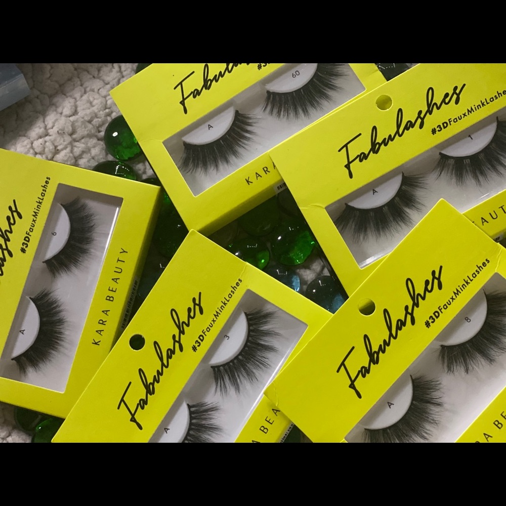 Eye lashes